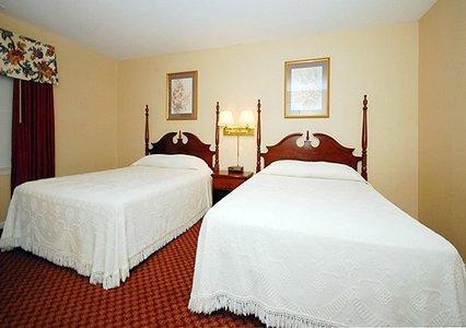Ambassador Inn 파예트빌 객실 사진