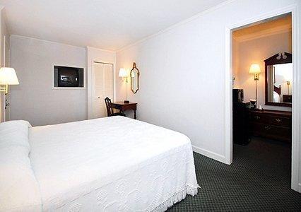 Ambassador Inn 파예트빌 객실 사진